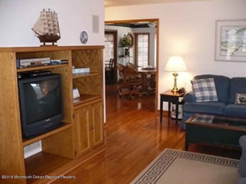 417 Main Avenue – photo 5