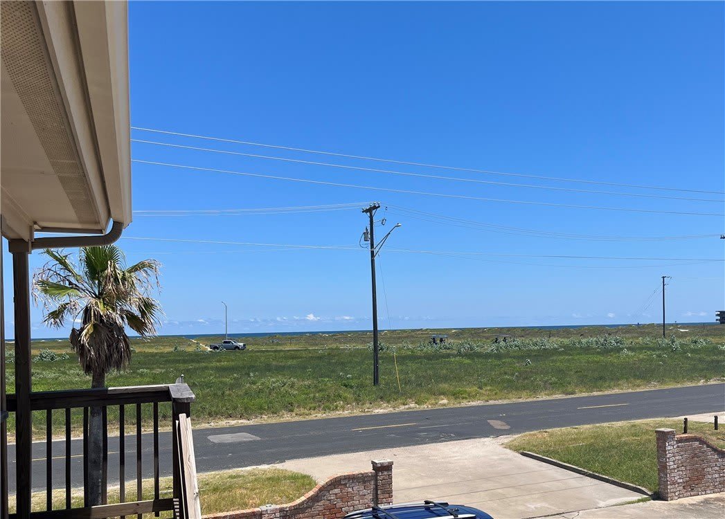 15209 Leeward Drive – photo 5