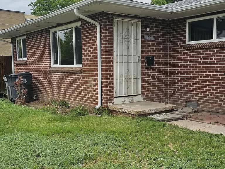 1001 Emporia St – photo 1