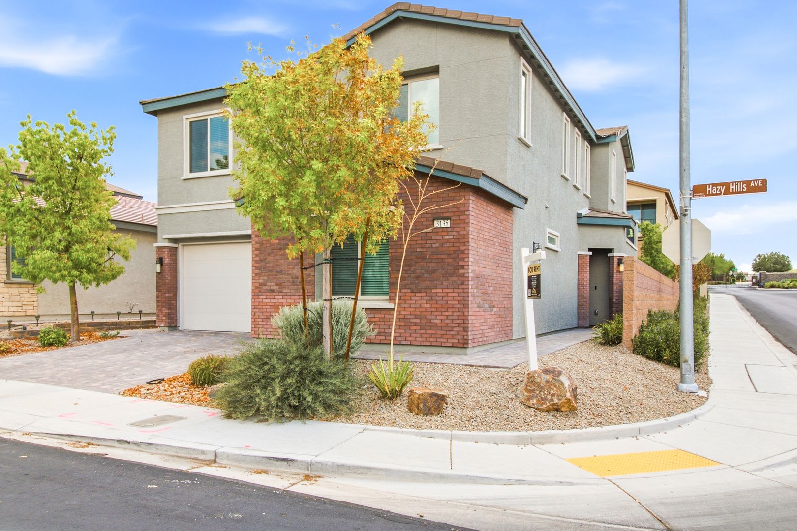 4-Bedroom Two-Story Home with Mountain Views & Resort-Style Amenities – photo 2