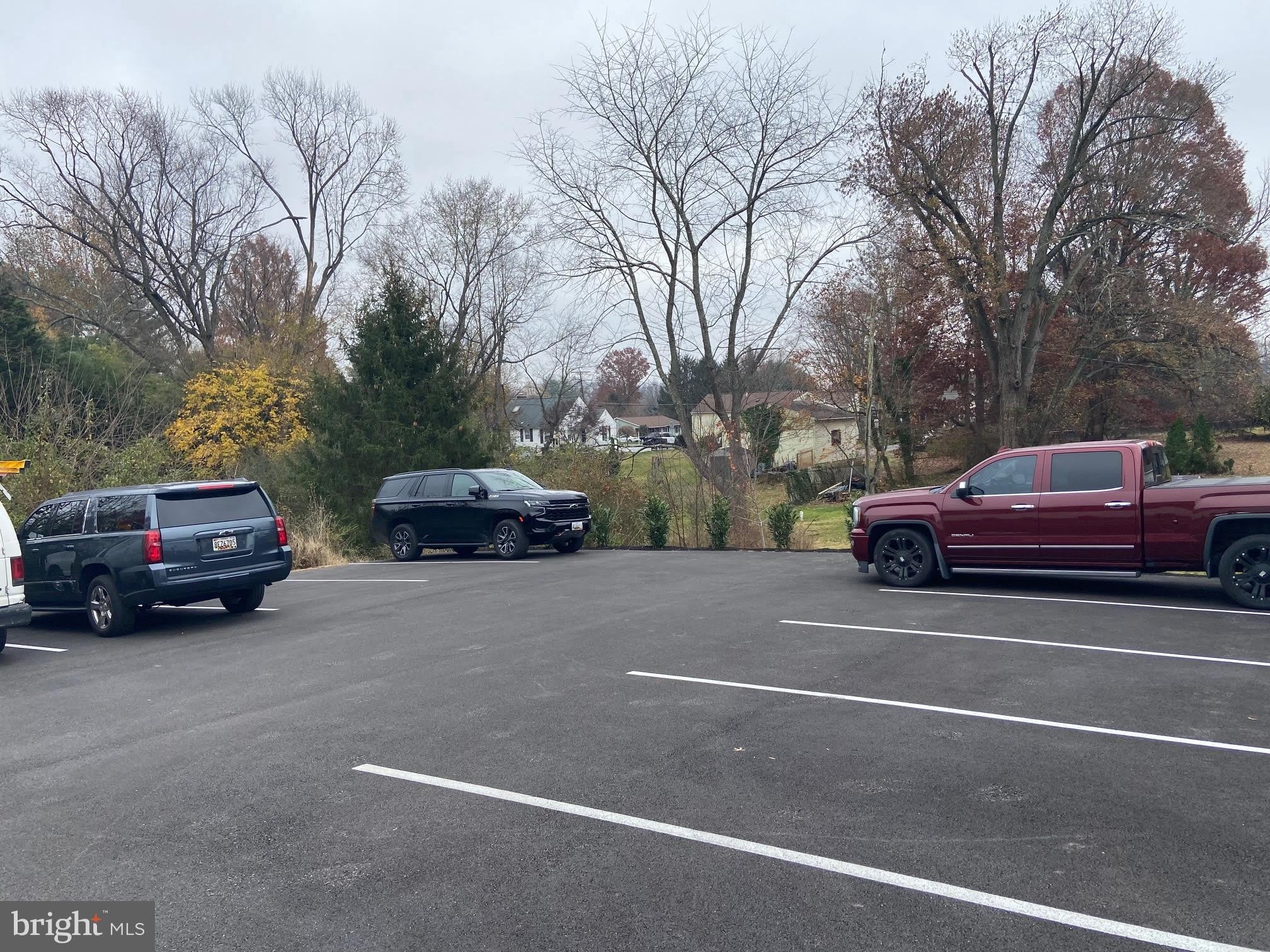 909 S MAIN Street – photo 2