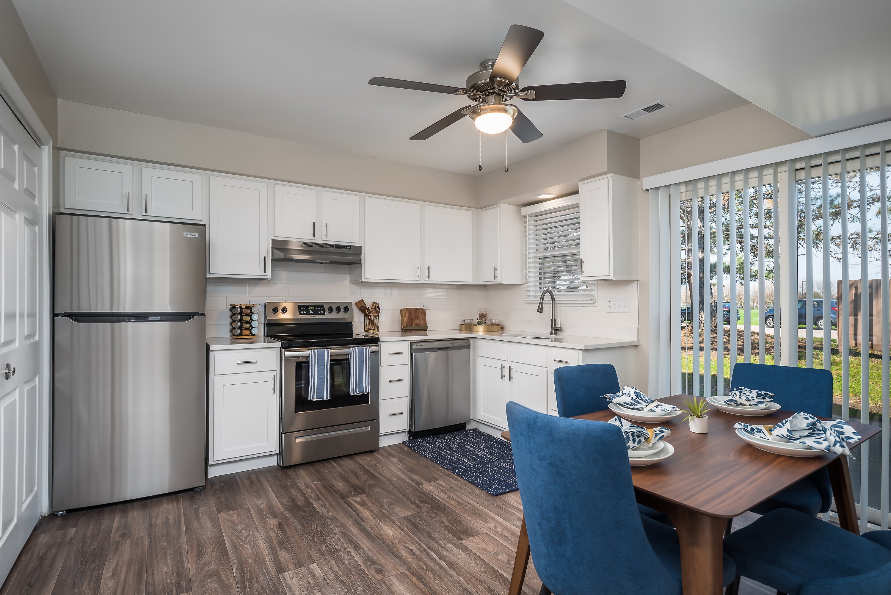Haven on Long Grove Apartments and Townhomes – photo 5