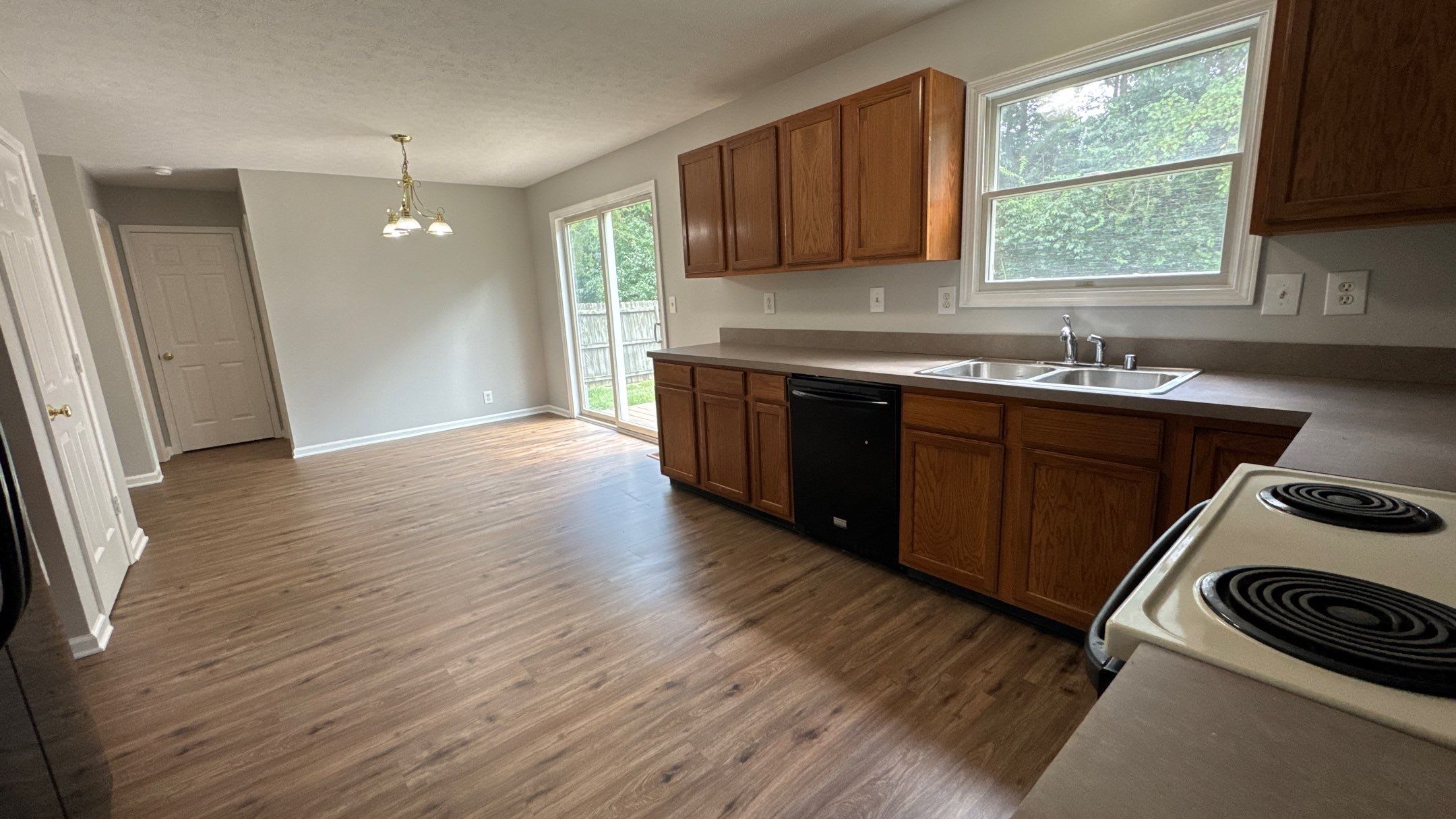 7421 Spring Run Drive – photo 4