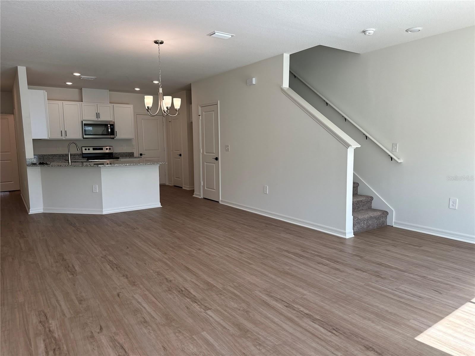 9354 WESTSIDE HILLS Drive – photo 3