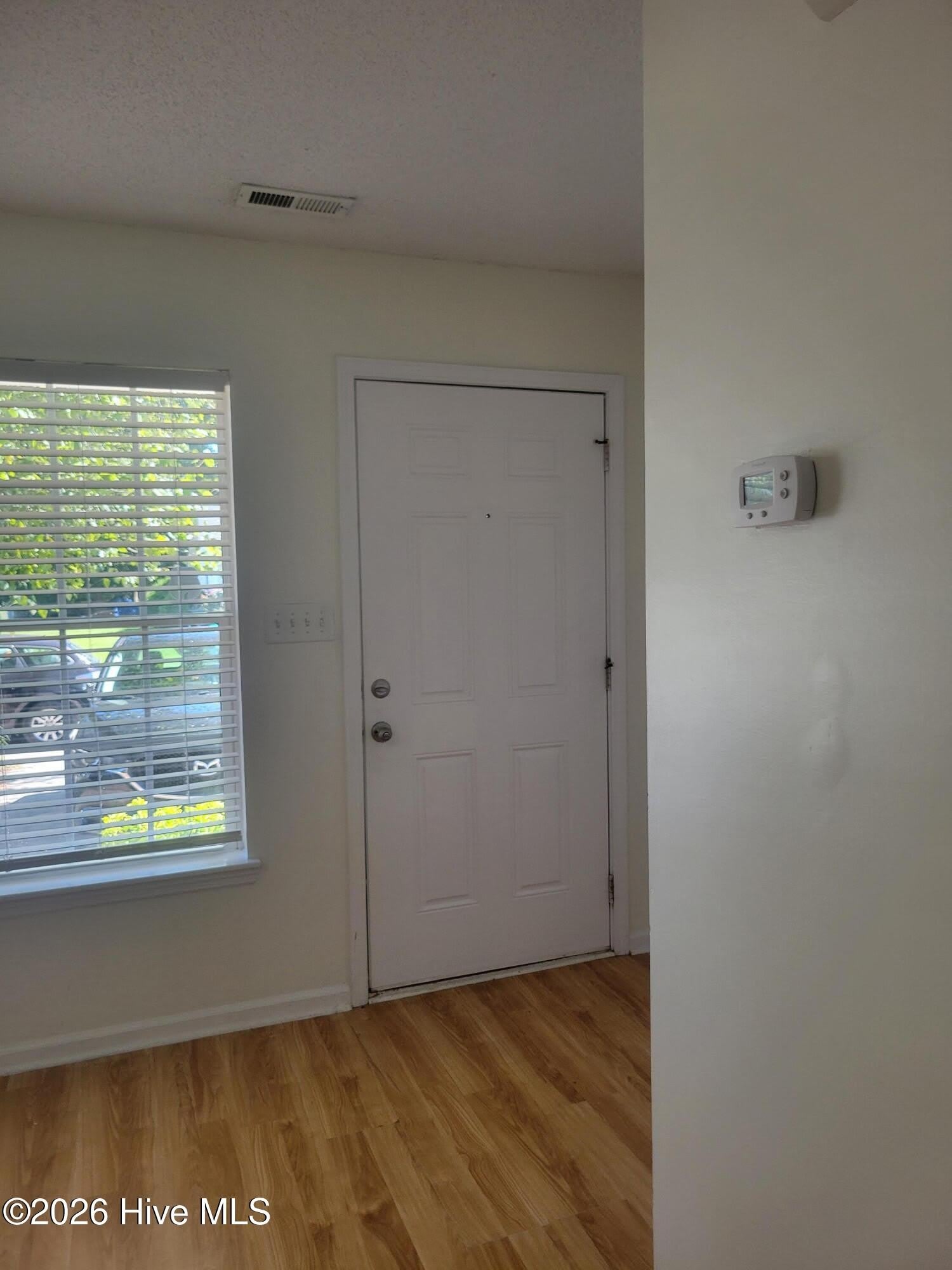 1129 Pueblo Drive – photo 2