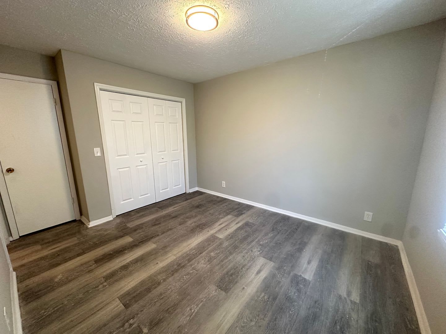 Totally Renovated! Everything New! Convenient to Everything! Pet Friendly! – photo 3