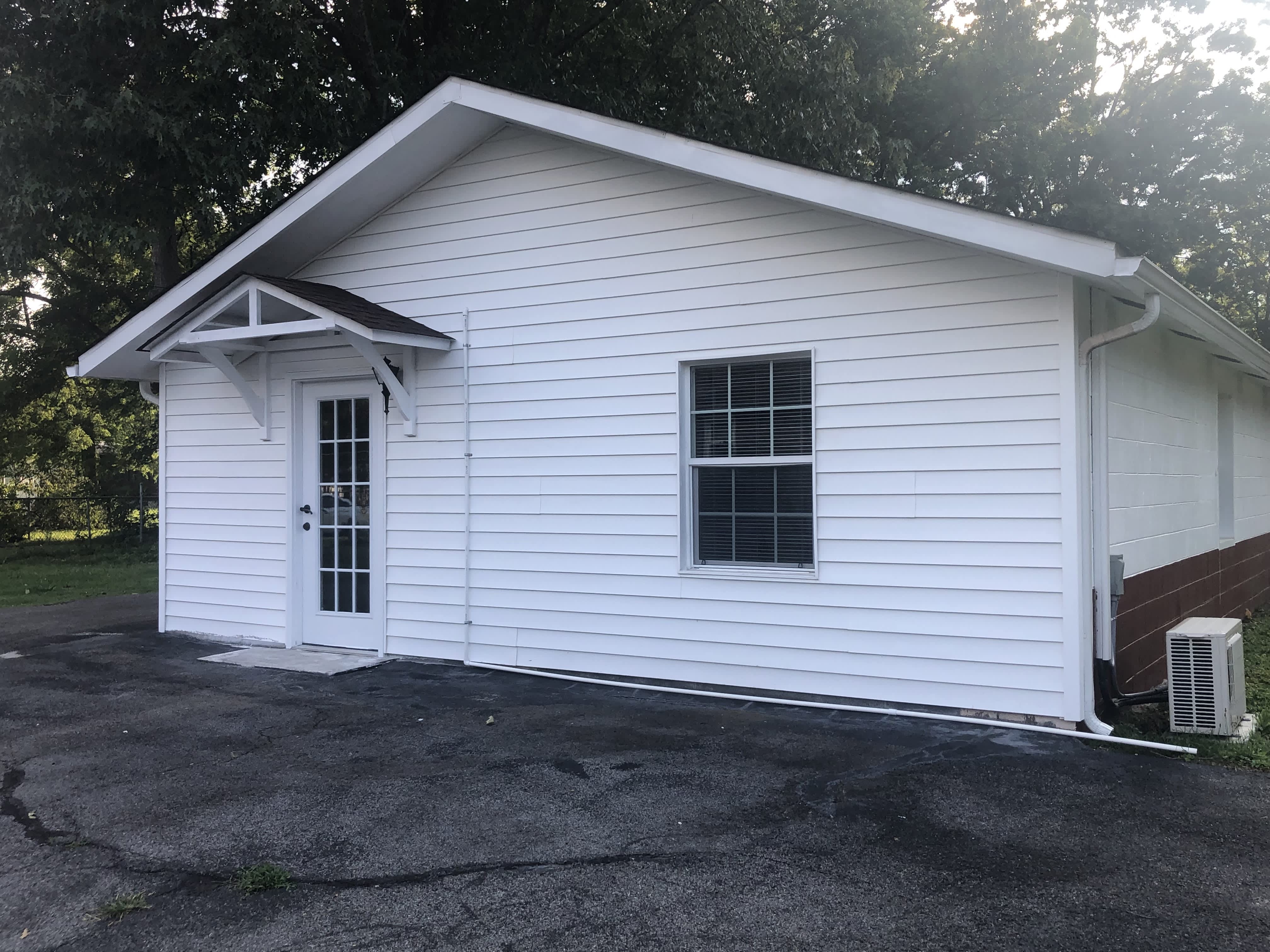 415 Page Rd – photo 1