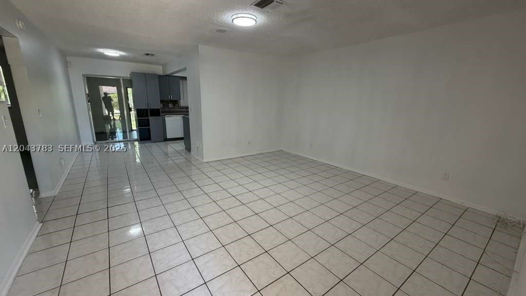 5425 Nw 16Th Ct – photo 4