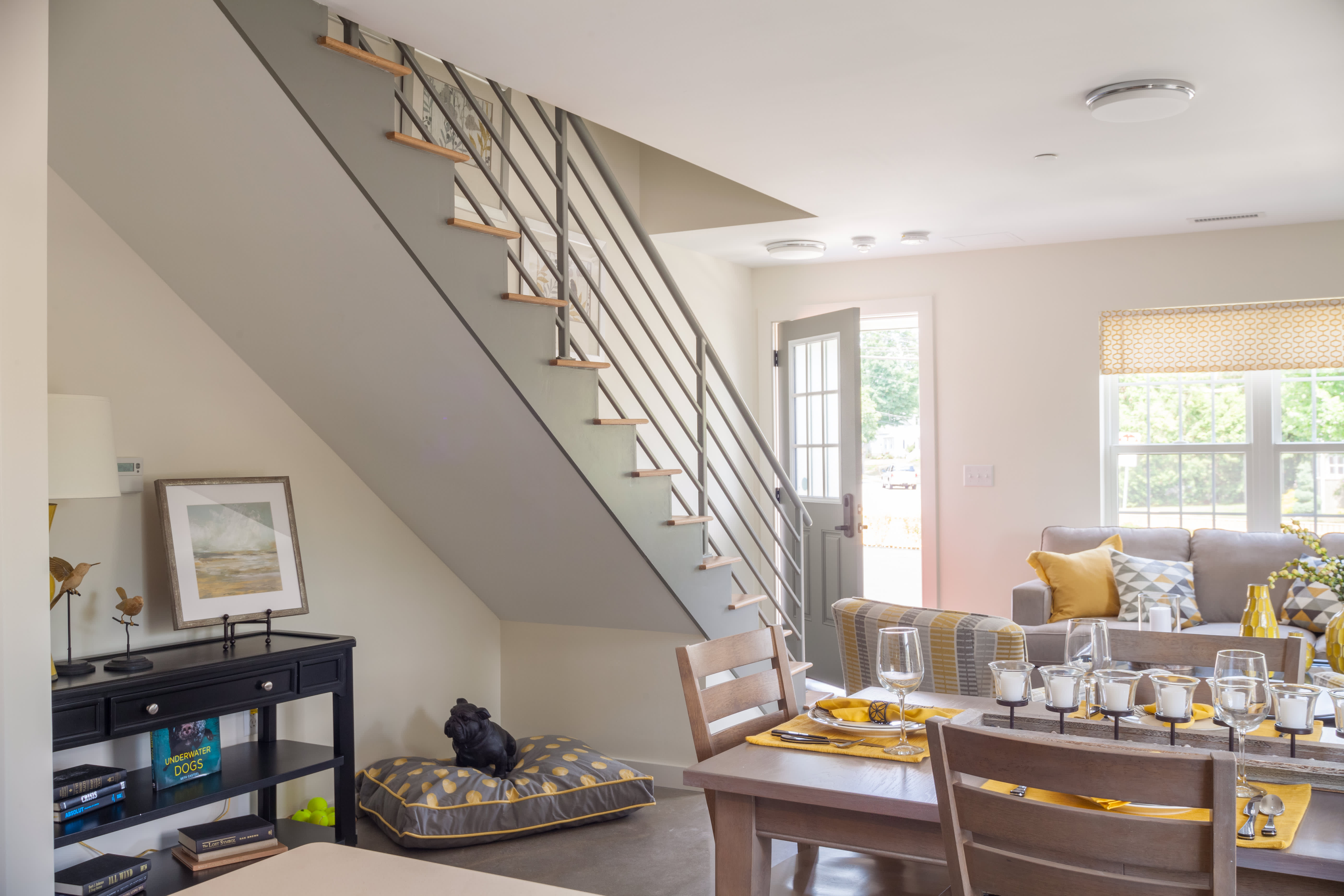 McKay Apartments – photo 2