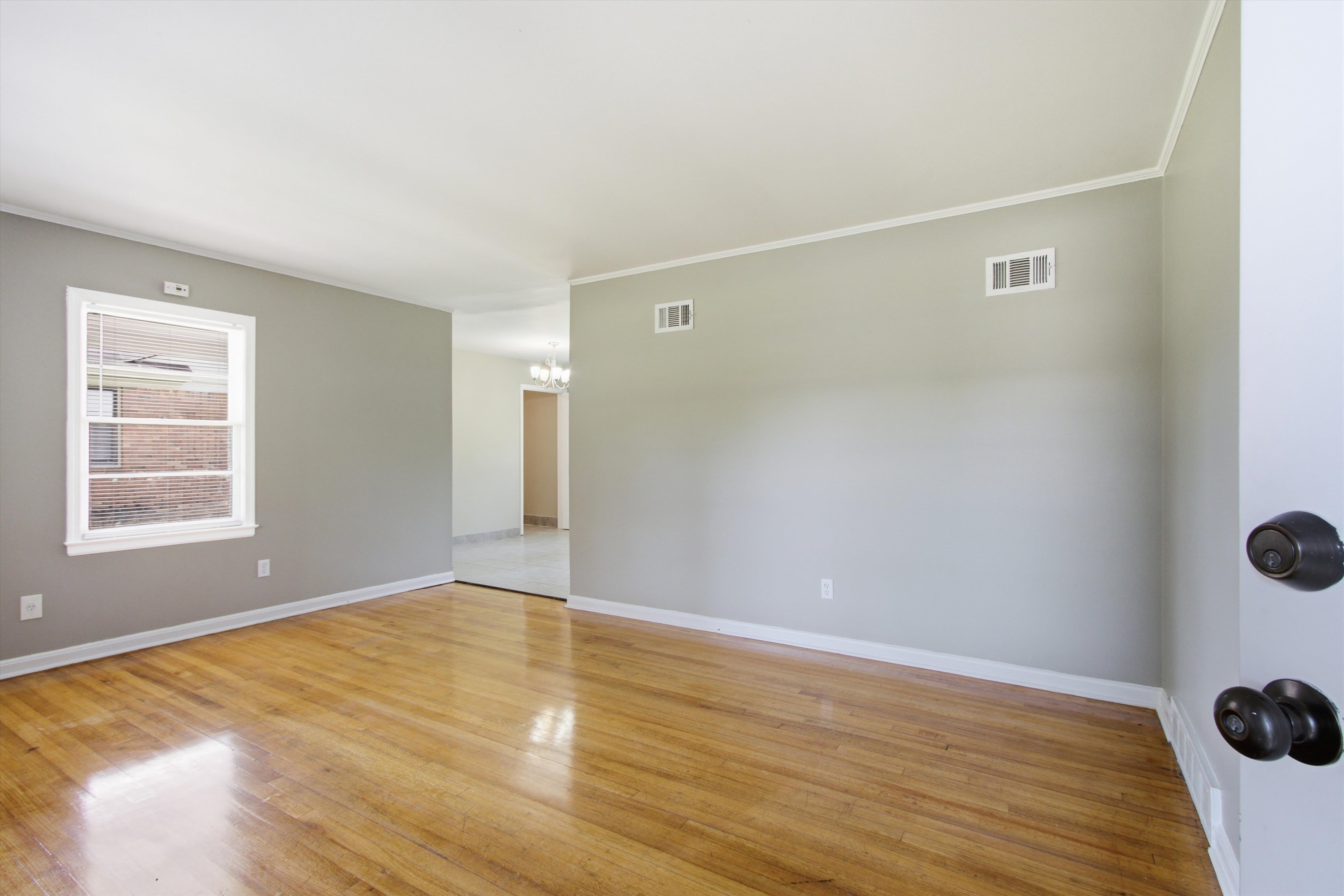 4301 Fredericks Ave – photo 3