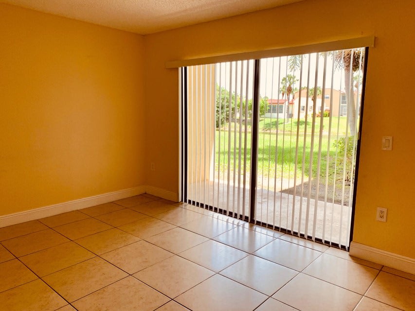 1566 Lake Crystal Drive – photo 3