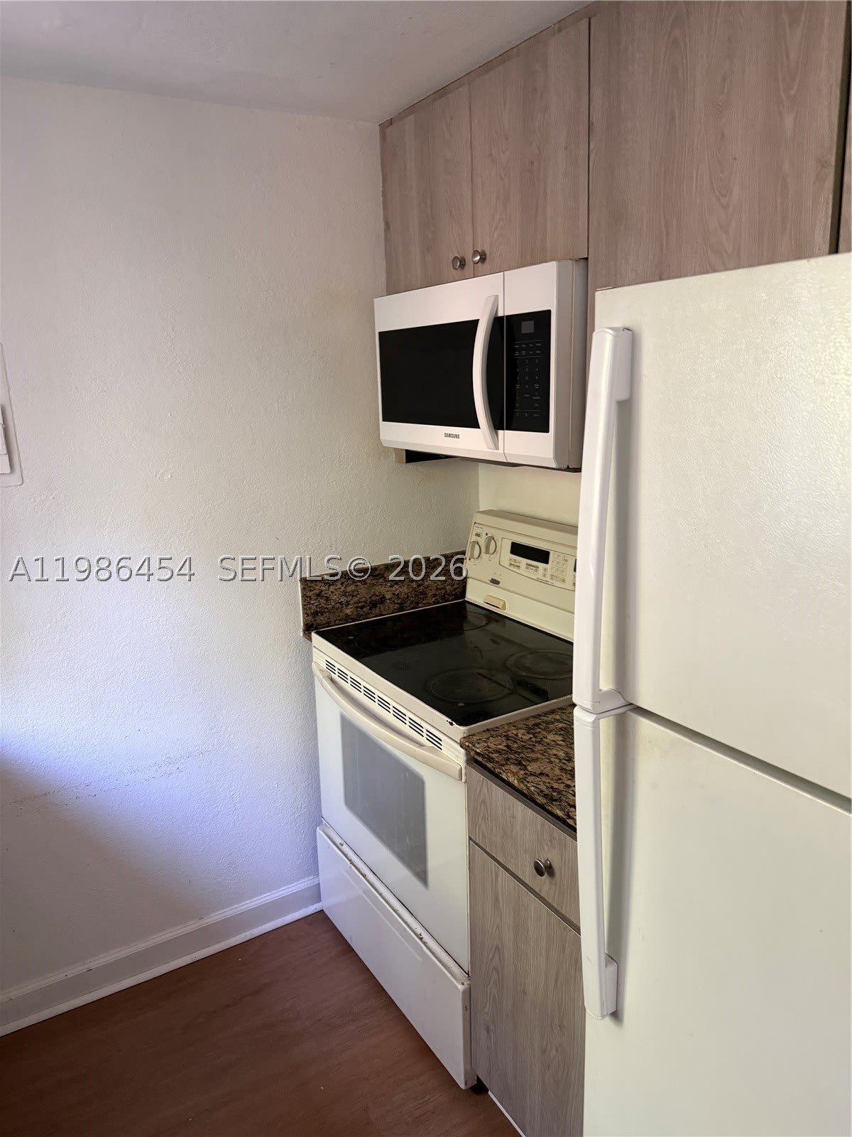 180 NE 71st St – photo 4