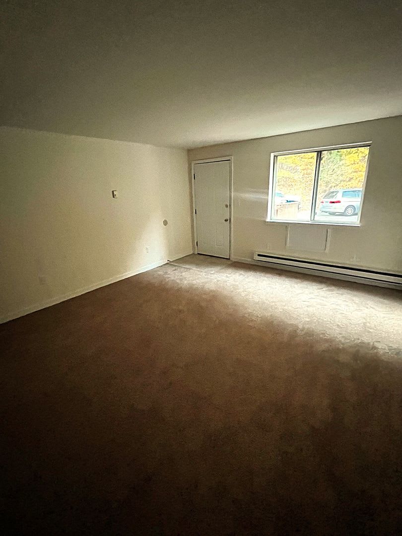 Reservoir Manor- 10 – photo 3
