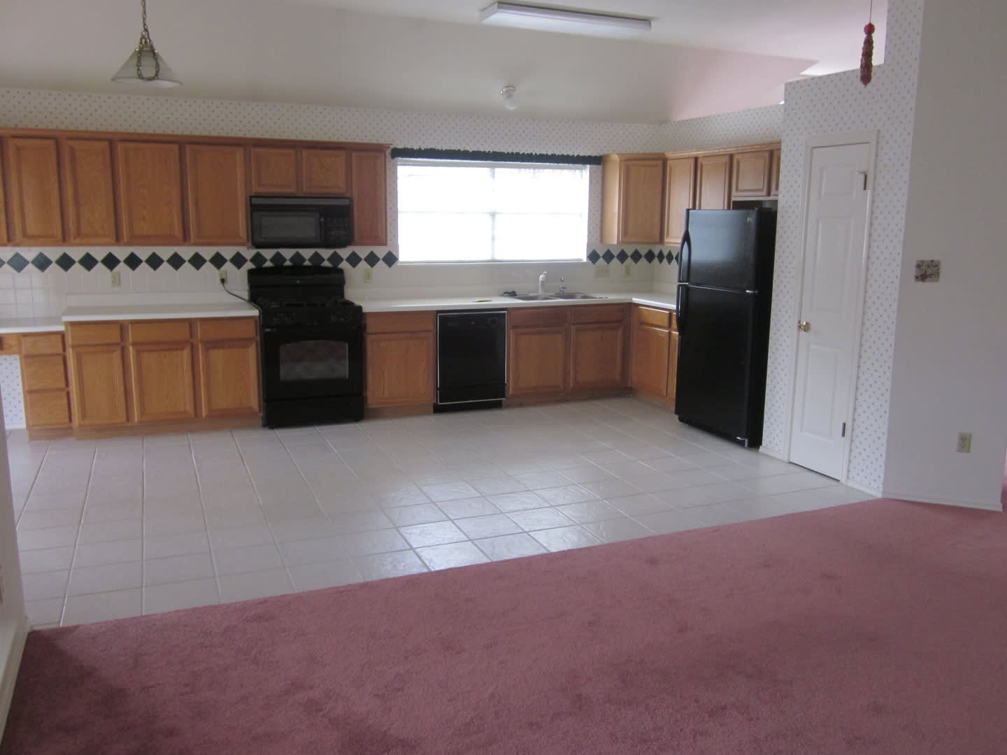 2 Bedroom 2 Bathroom Home Georgetown – photo 3