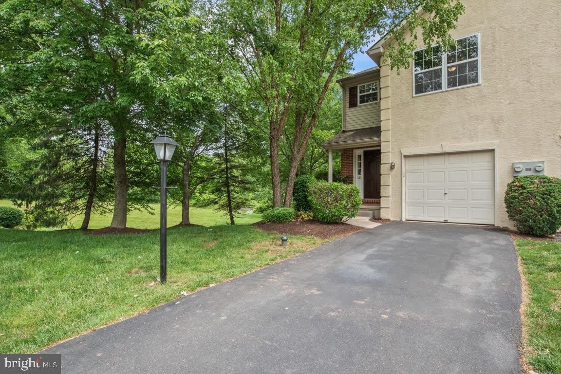133 Vernon Court – photo 2