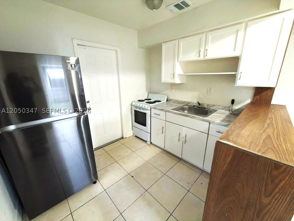800 NW 56 STREET – photo 2