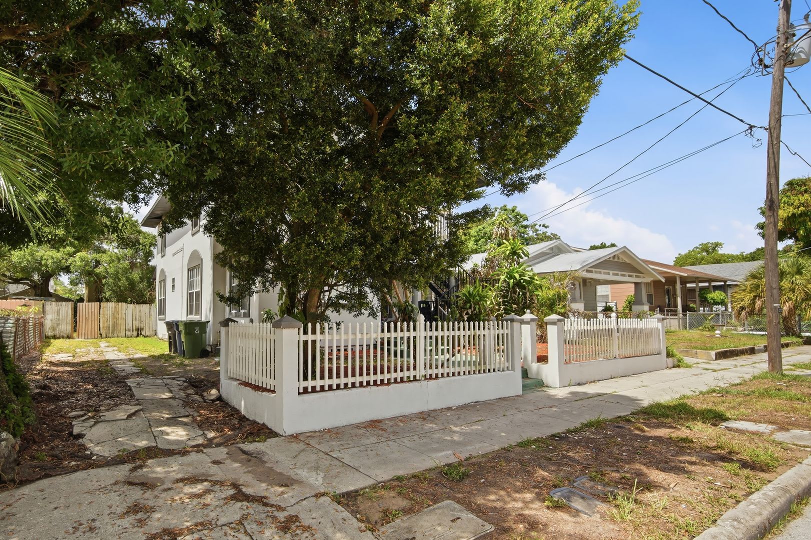 Beautiful remodeled 2nd Floor Condo in Ybor City – photo 3