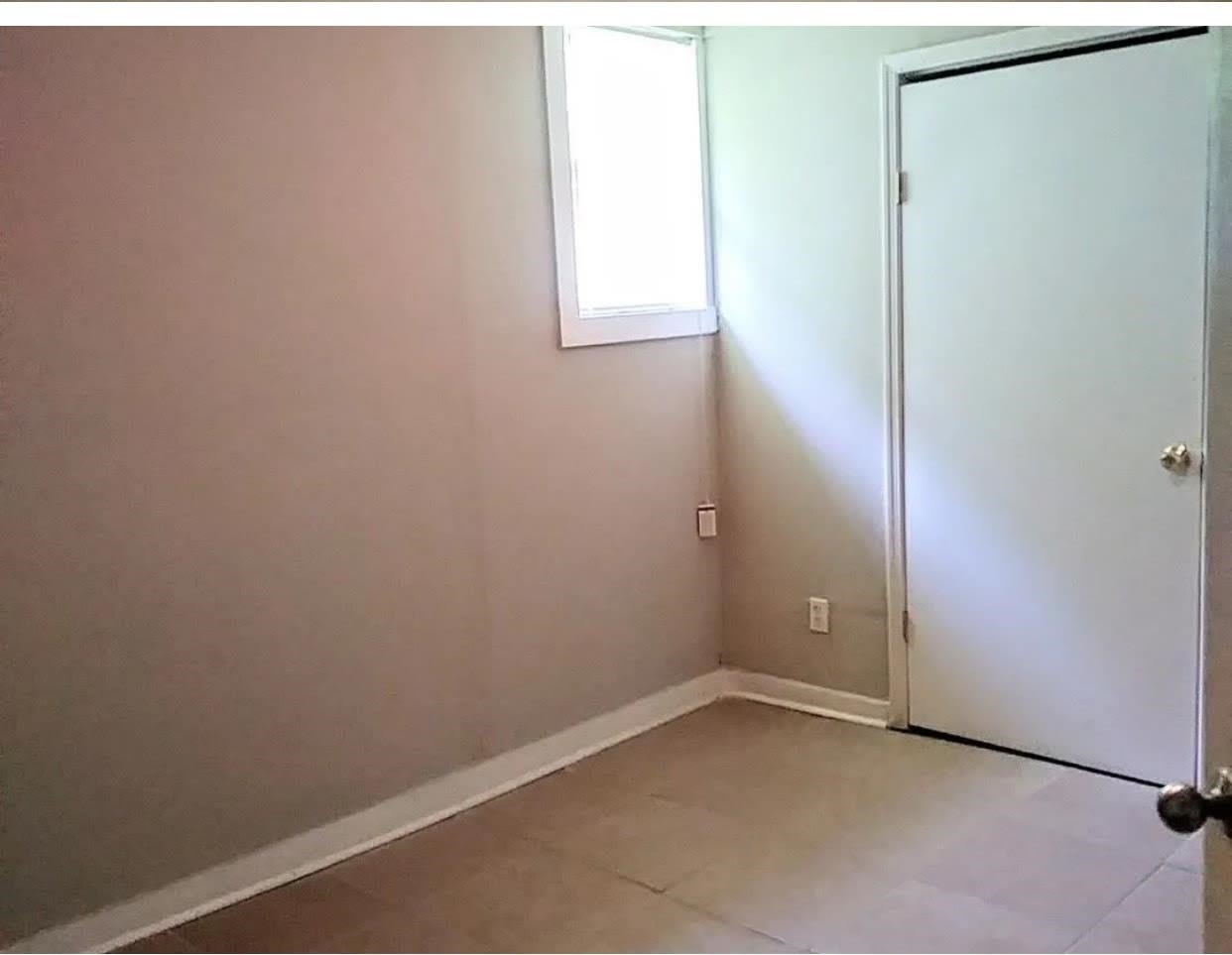 1008 WALK Rd – photo 4