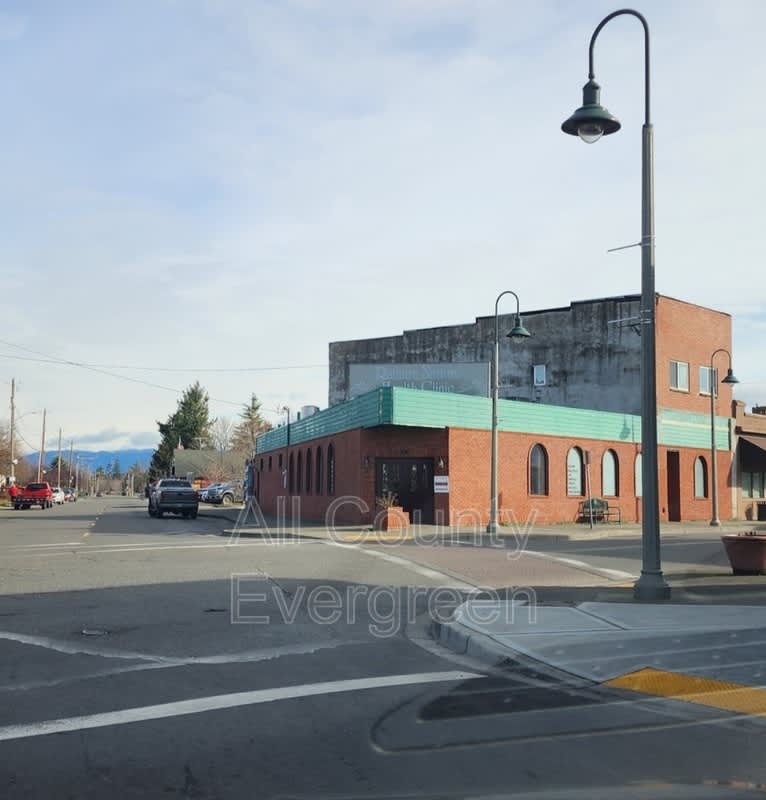102 N. River Road – photo 1