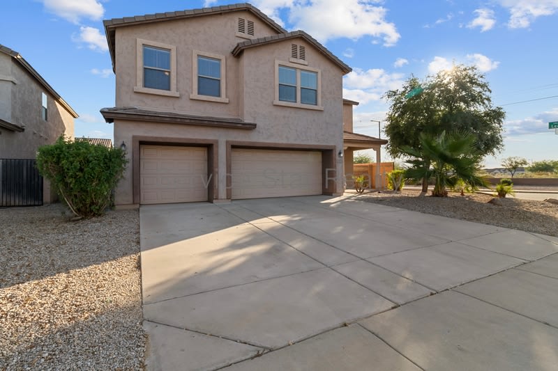 30191 W Mulberry Dr – photo 2
