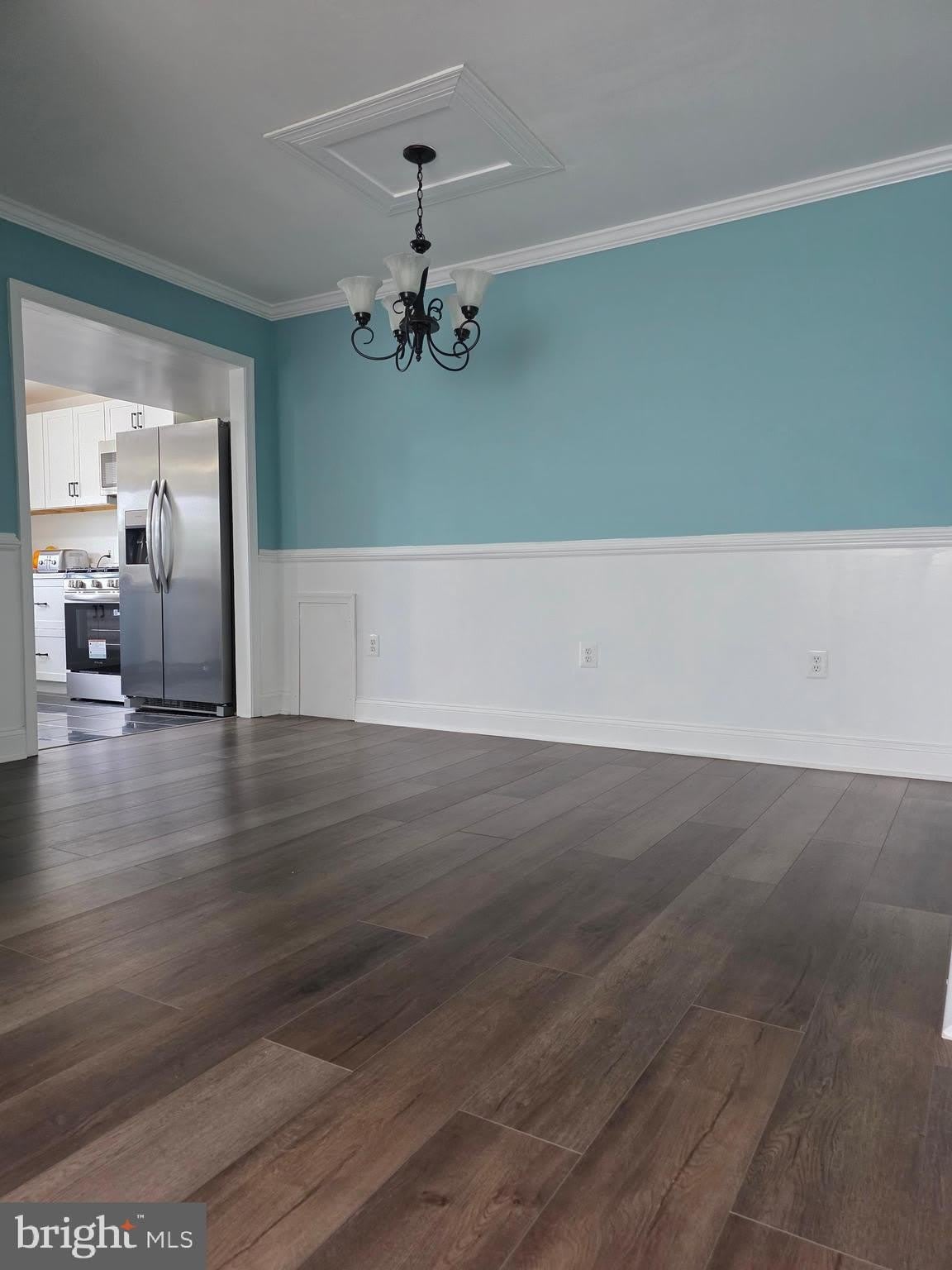 6912 Furness Avenue – photo 4