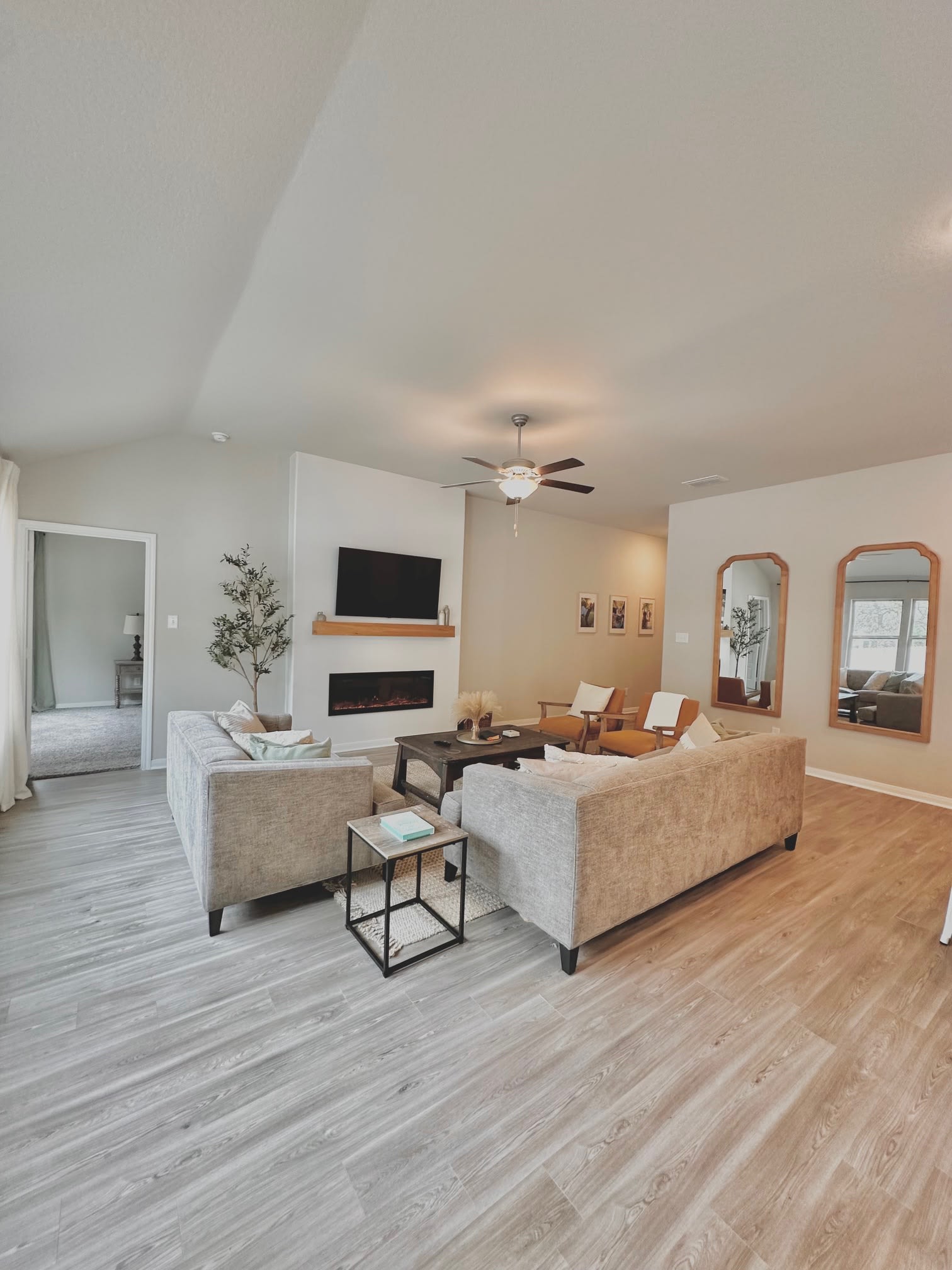1112 Elm Fall – photo 2
