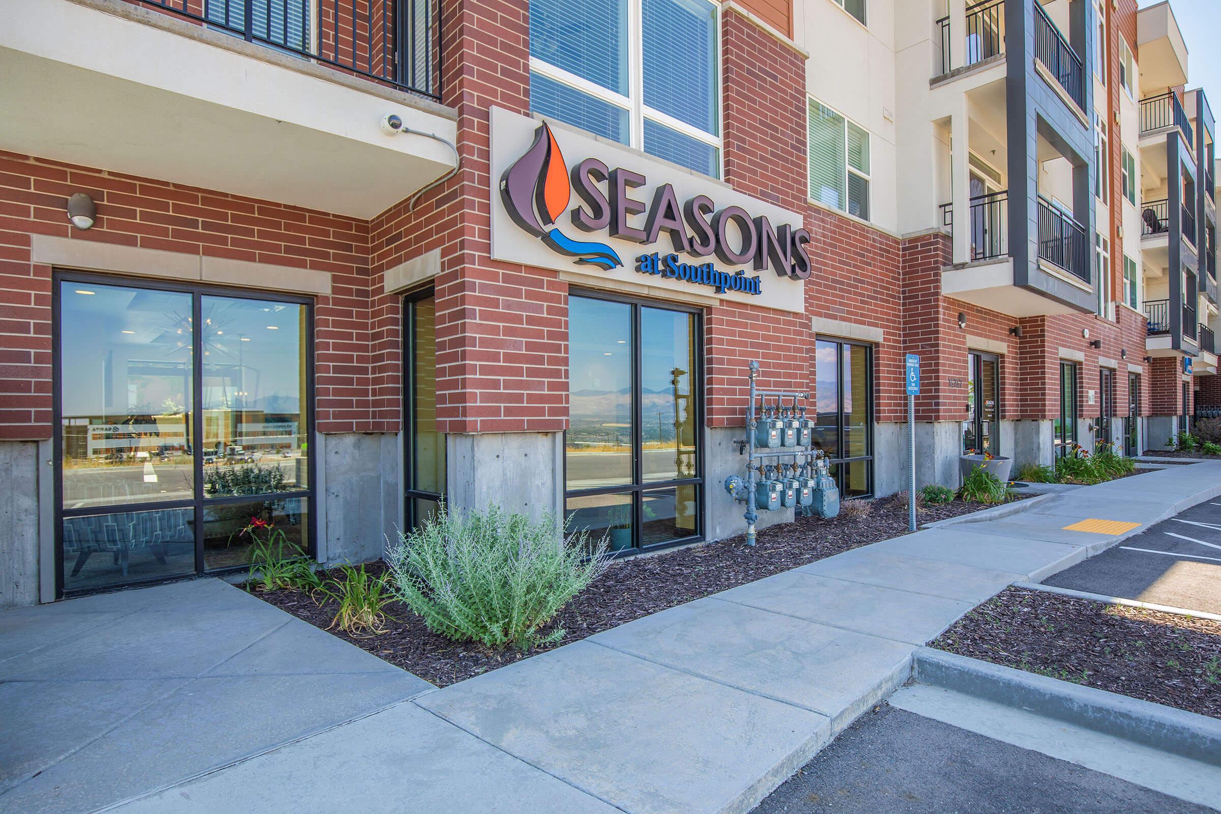 Seasons at Southpoint – photo 1
