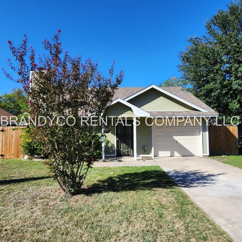 1901 Dickens Drive – photo 1