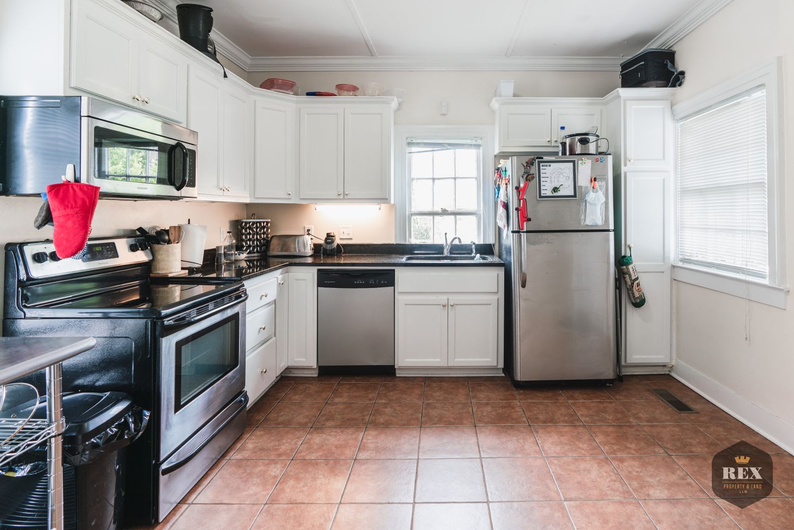 Beautiful 2 Bedroom Home With Stainless Steel Appliances And Granite Countertops – photo 5