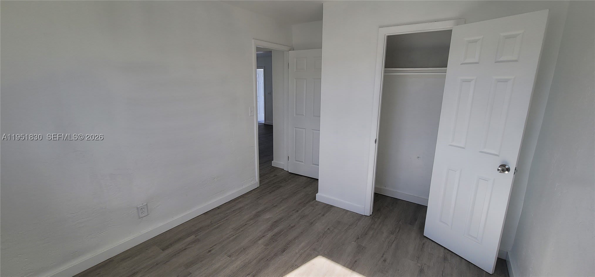 111 SW 18th Ave – photo 5
