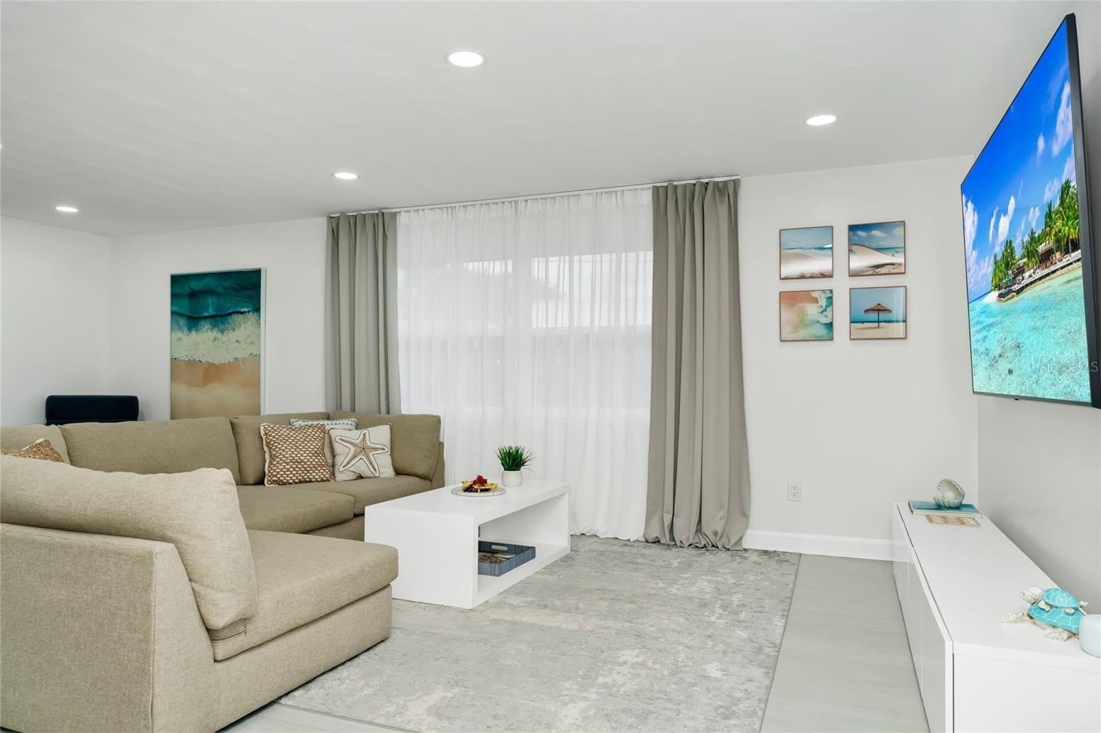363 HARBOR DR – photo 3