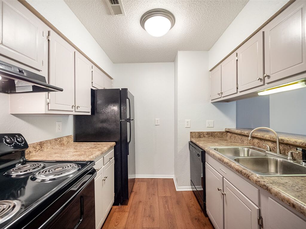 Willow Run Apartments – photo 2