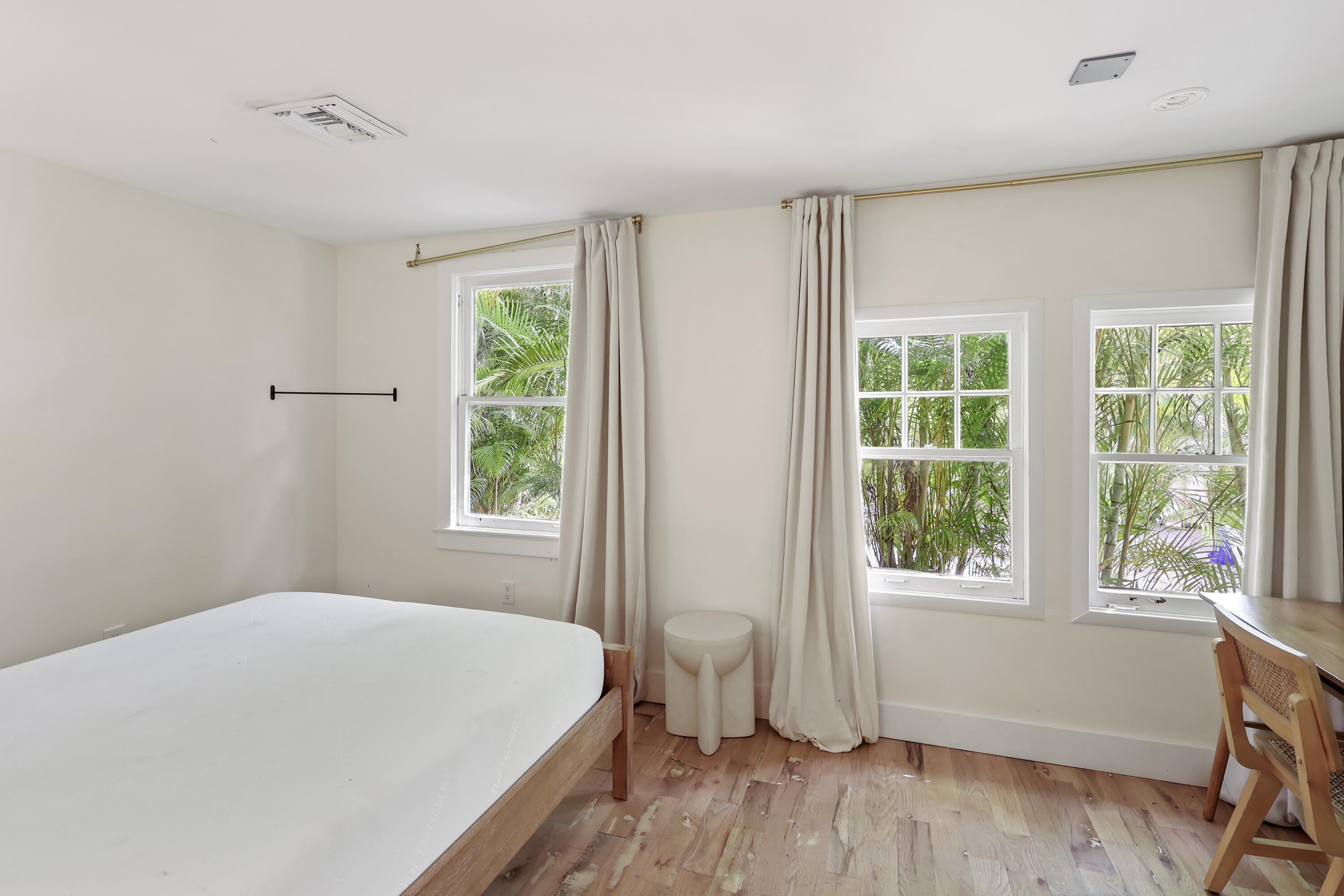 1309 E Florida Avenue – photo 2