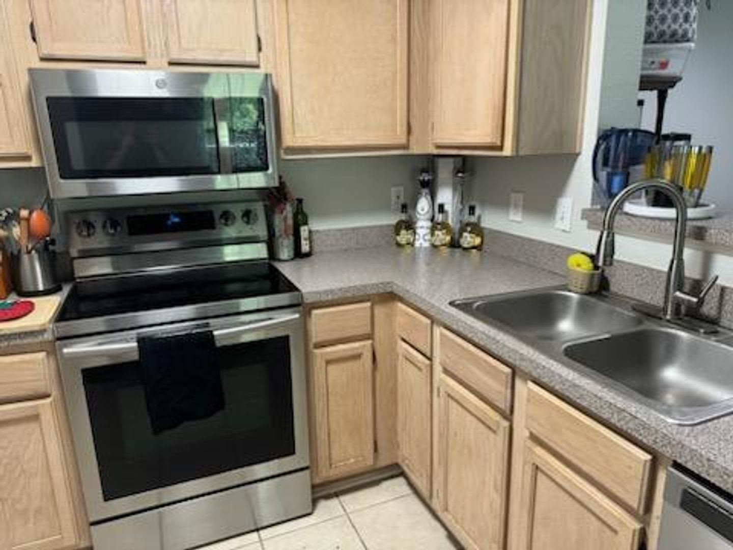 The Villas of Timberlin Park. Southside Condo 2BR – photo 5