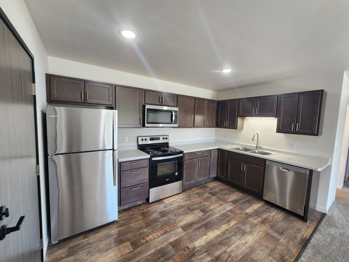 Plaza View Apartments – photo 1
