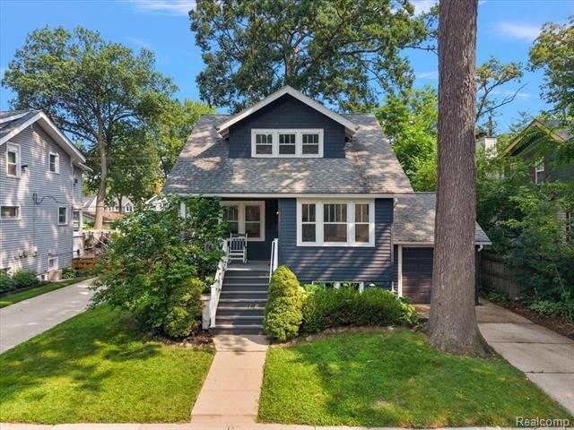 529 Hawthorn Avenue – photo 2