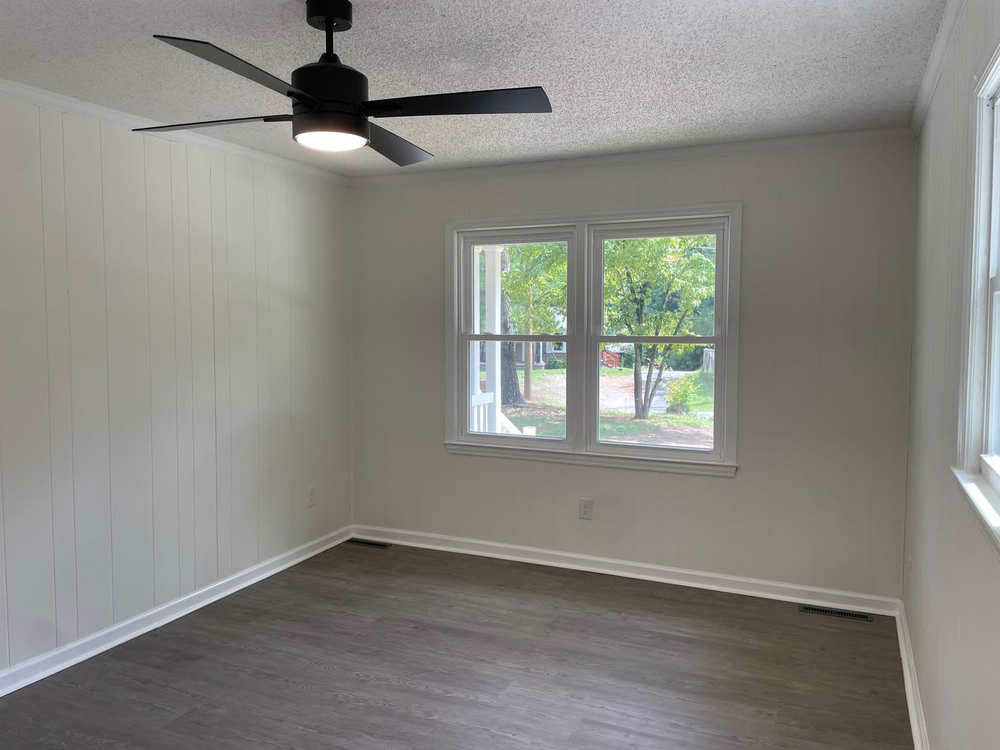 NEWLY RENOVATED 3 BED, 2 BATH BRICK HOME LOCATED IN TROY! – photo 2
