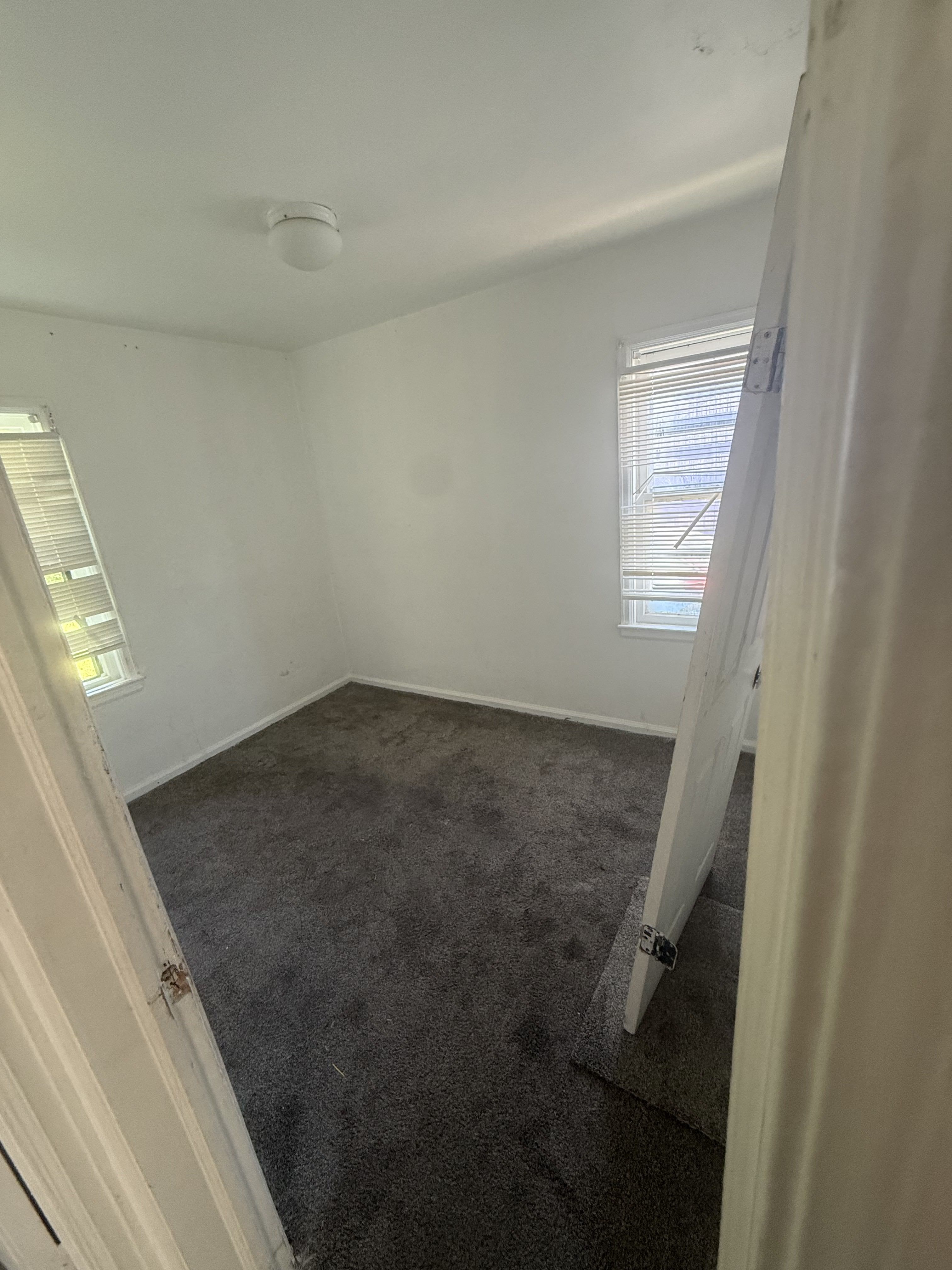 5210 Dupont St – photo 5