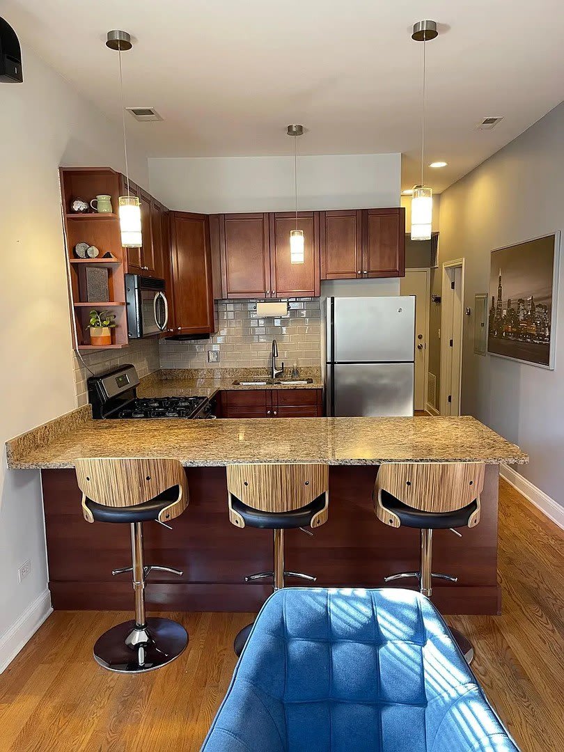 2025 W Erie Street – photo 3