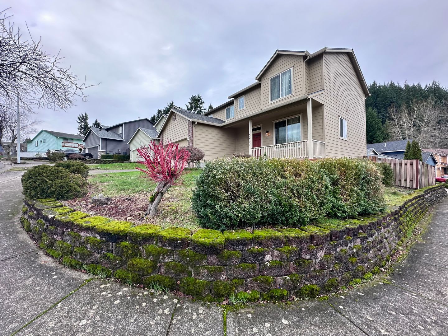 Beautiful Move‑In Ready Single-Family Home on a Corner Lot in Gresham! – photo 3
