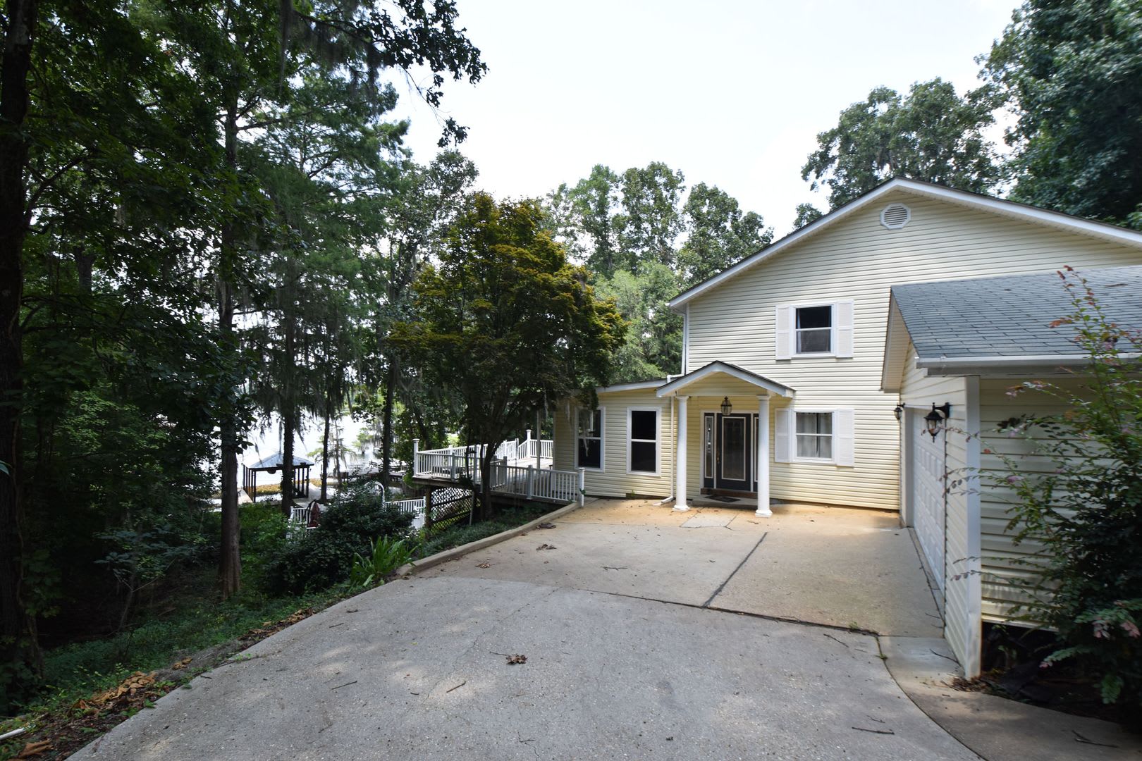 Water Front Home for Rent on Lake Jordan in Titus, AL – photo 2