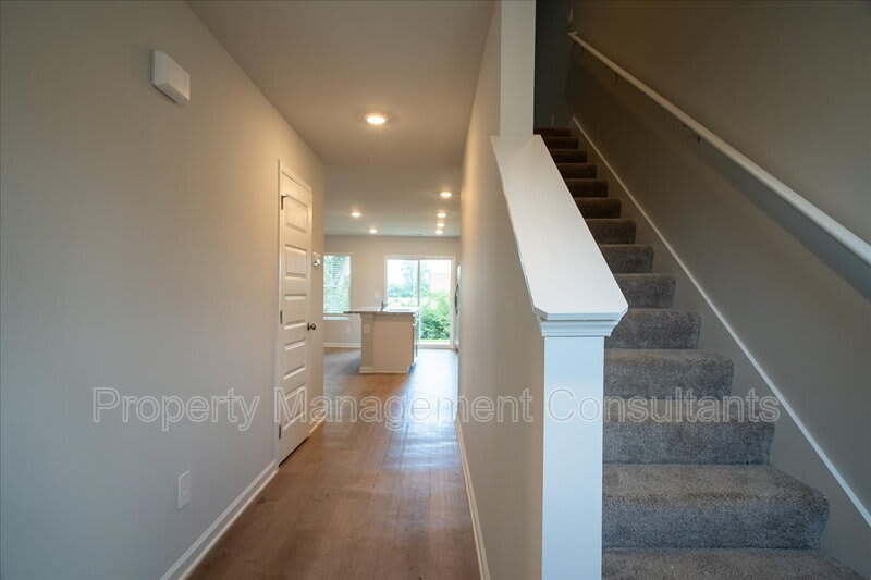 4151 Hudson Court – photo 3