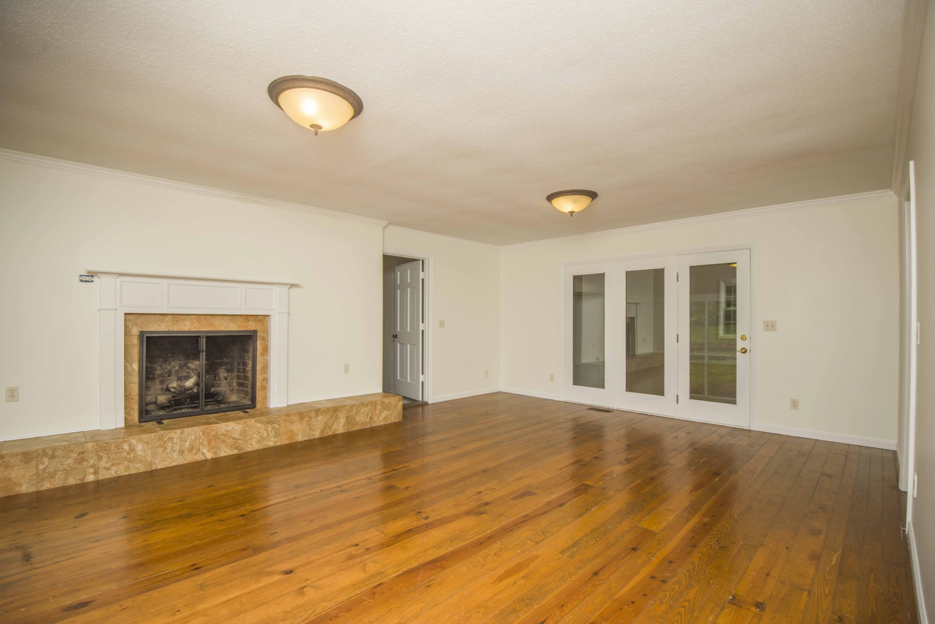 11144 Pleasant Forest Drive – photo 2