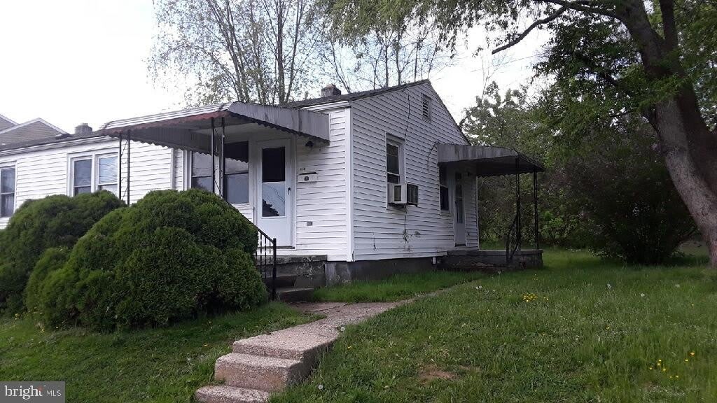 118 WEBER Street – photo 1