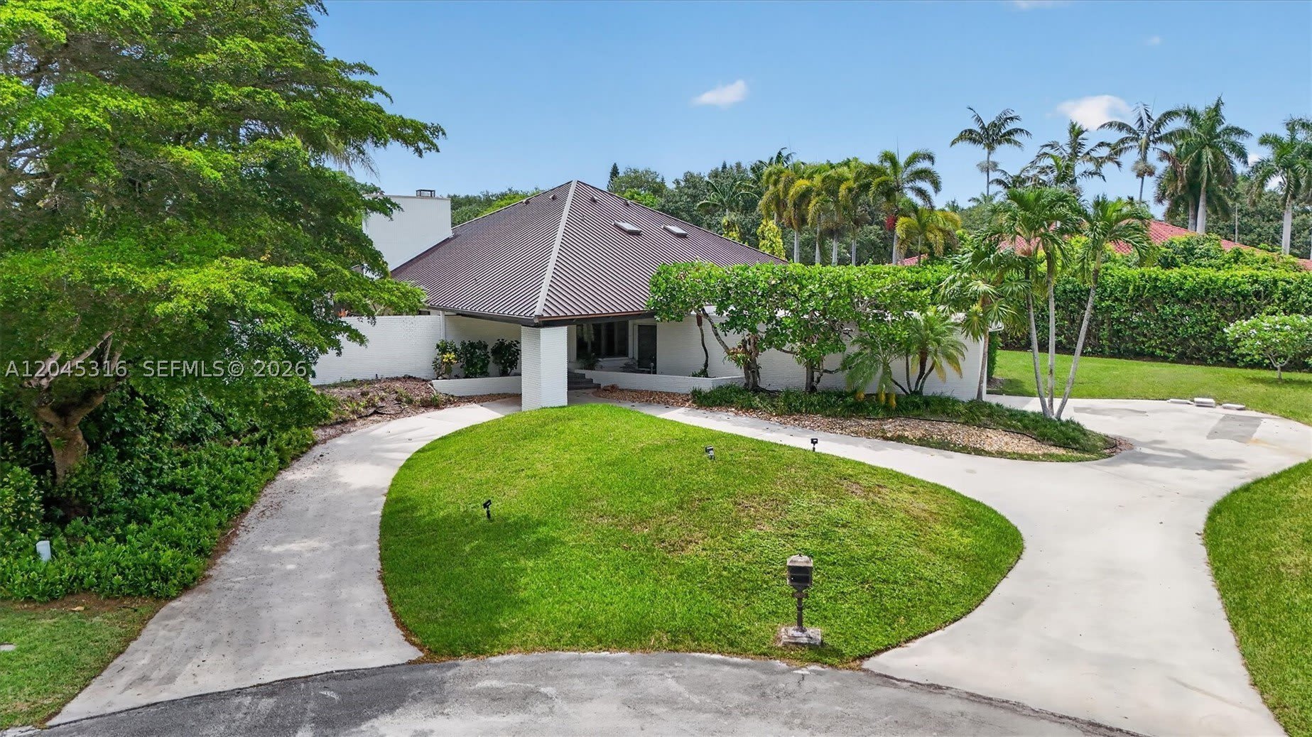 8925 SW 102nd Ter – photo 4
