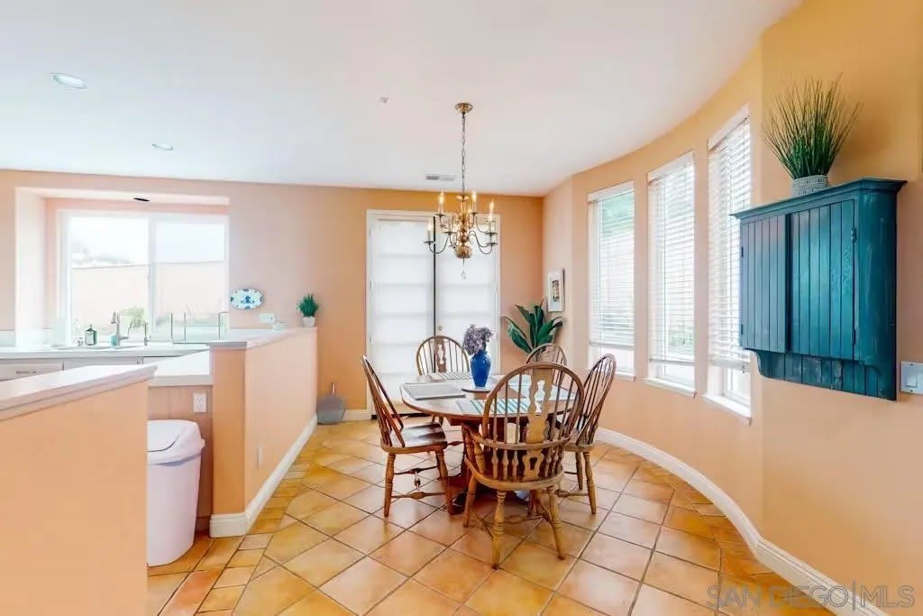 863 Starflower Rd – photo 5