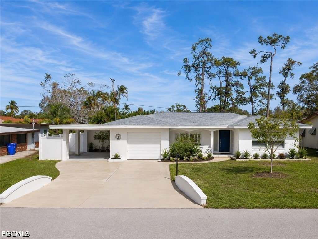2267 Aldridge Avenue – photo 1