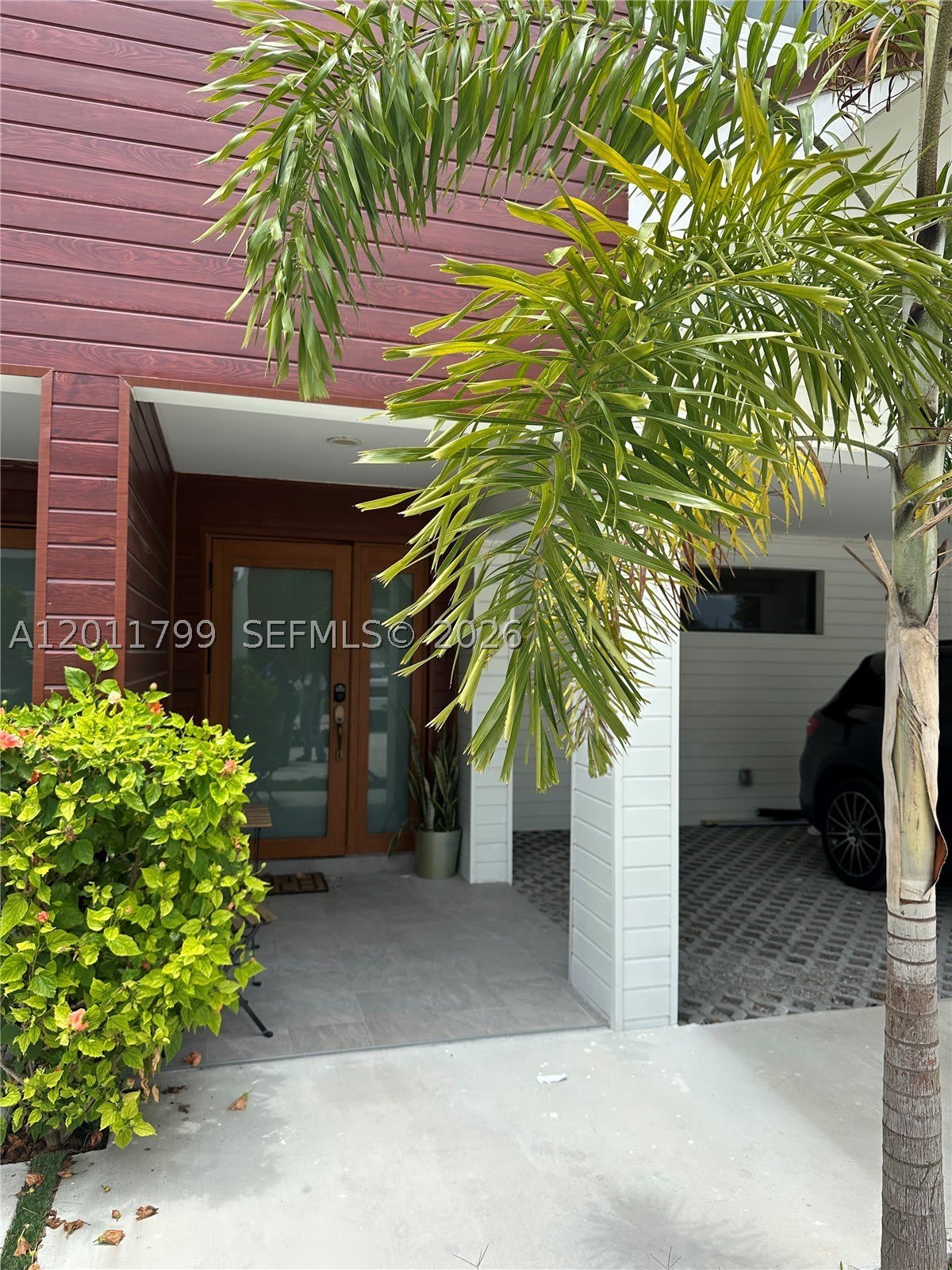 958 NW 10th St – photo 3