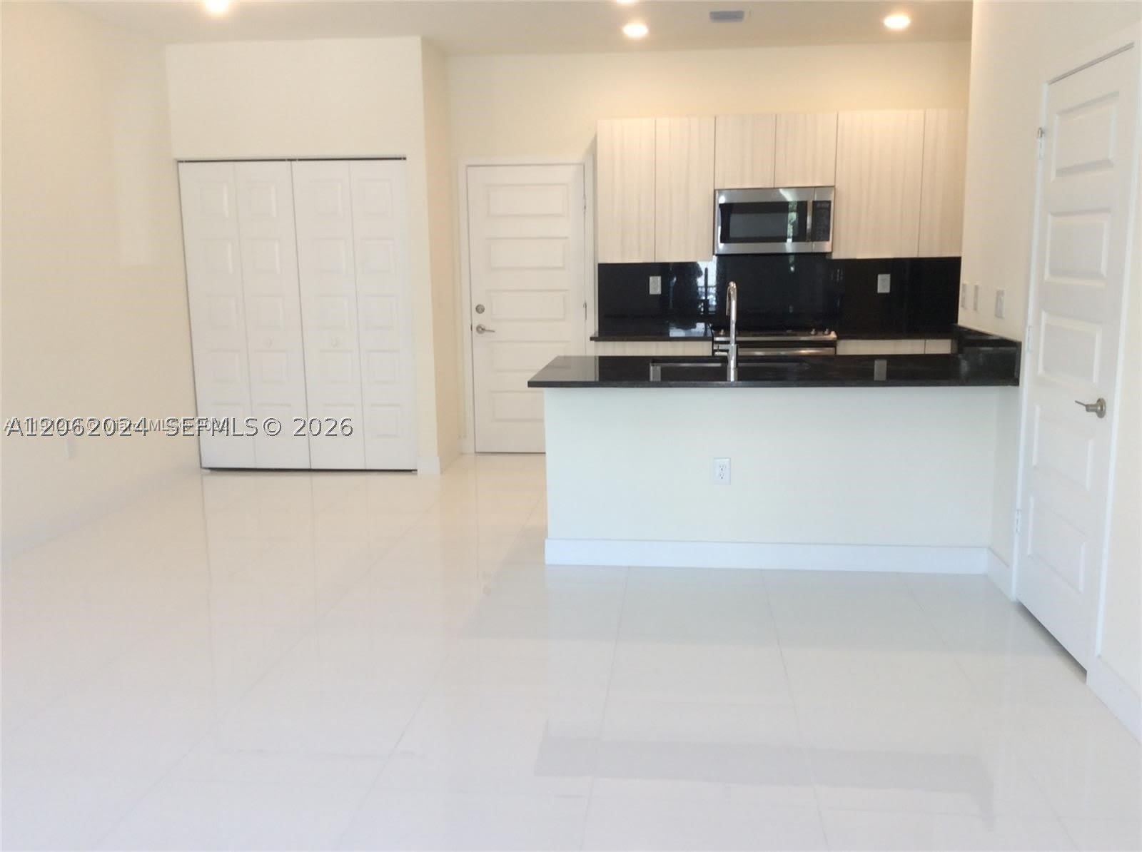 4286 NW 83rd Ave – photo 2