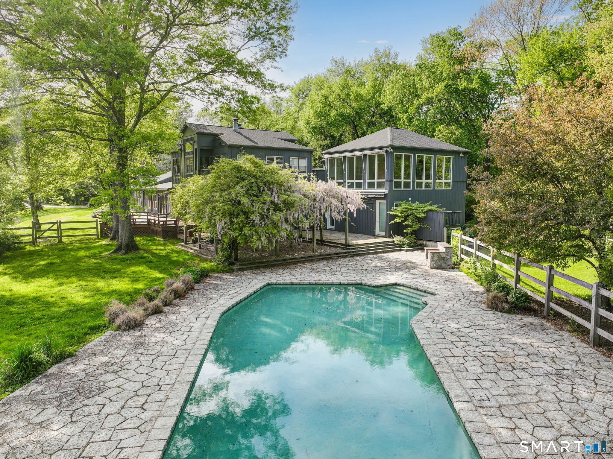 6 Old Orchard Drive – photo 3